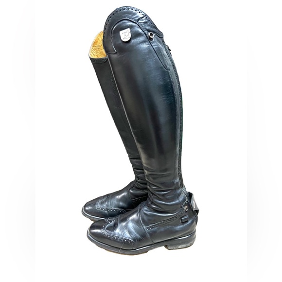 Marilyn Tucci tall boots - Picture 1 of 3